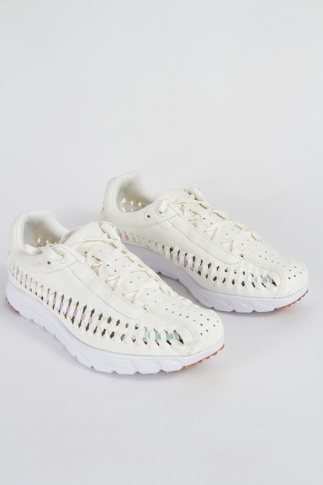 nike mayfly womens size 6