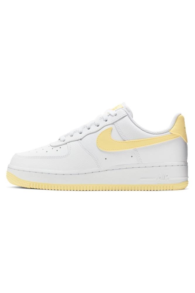 NIKE AIR FORCE 1 ホワイトイエロー 新品　28.0 NIKE AIR FORCE 1 ホワイトイエロー 新品 28.0 - メルカリ
